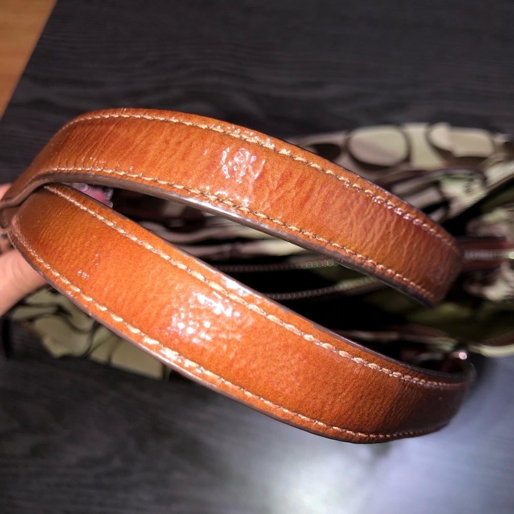 Coach Y2k Chelsea Jaden Signature Canvas Tote with Brown Leather Trim - Picture 17 of 17